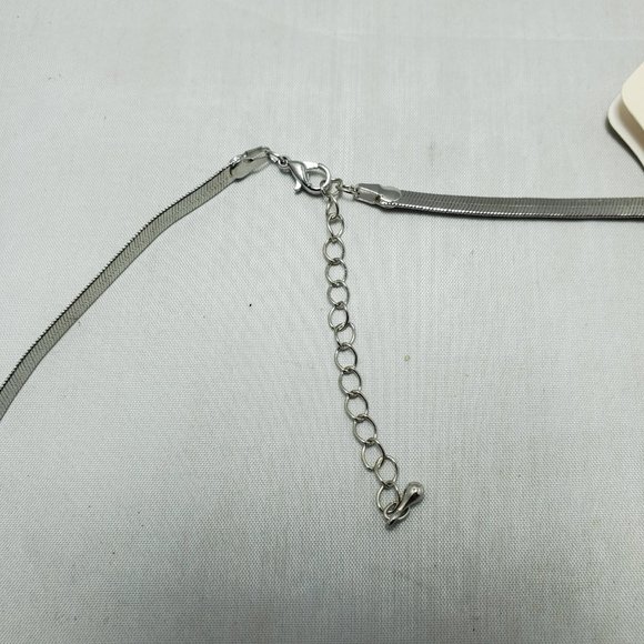 Mystique silver slider bar  necklace with snake chain - Picture 6 of 6